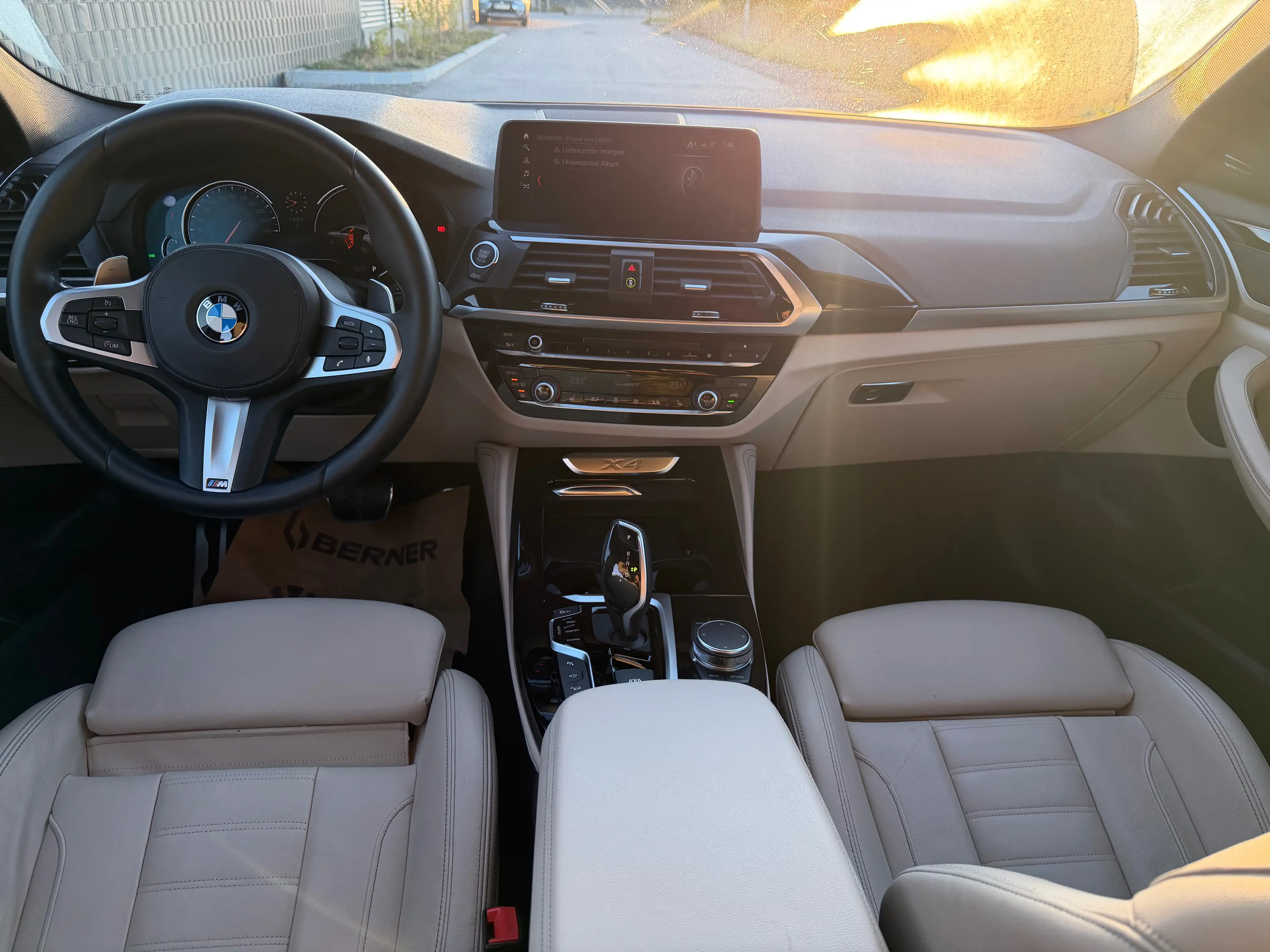 BMW X4 xDrive 25 d M Sport — photo 13
