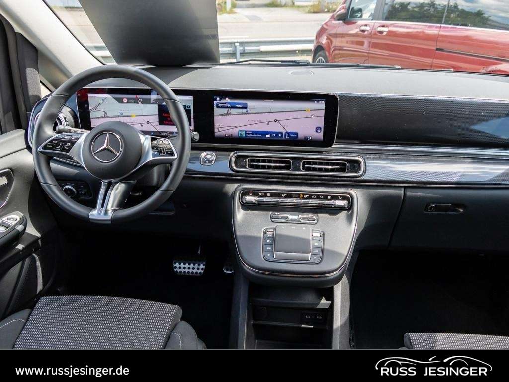 Mercedes-Benz V 220