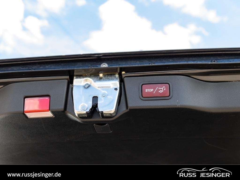 Mercedes-Benz V 220