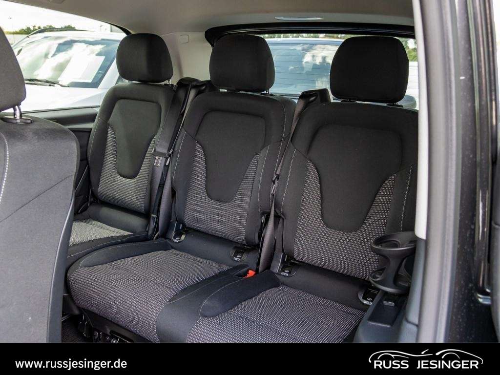 Mercedes-Benz V 220