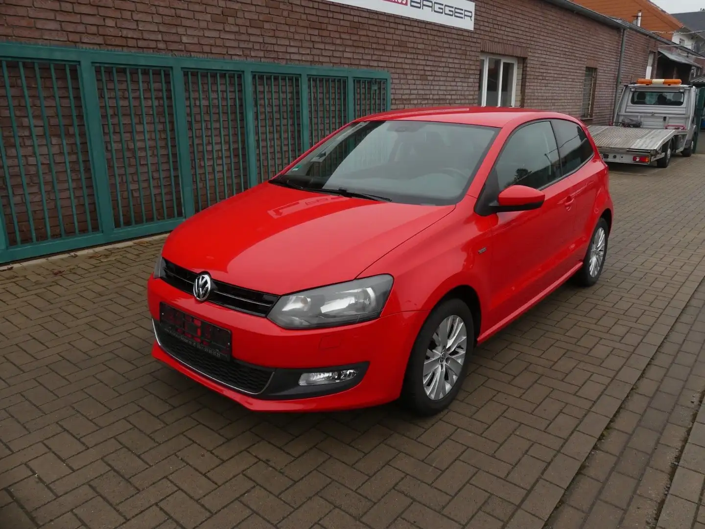 Volkswagen Polo V Life Rouge - 2