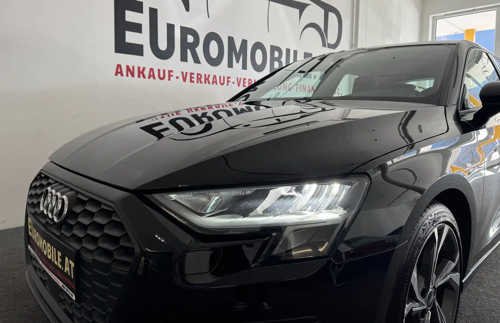 Audi A3 35 TDI Basis Virtual-Cockpit*LED*AMBIENTE*18ZOLL* Schwarz - 2