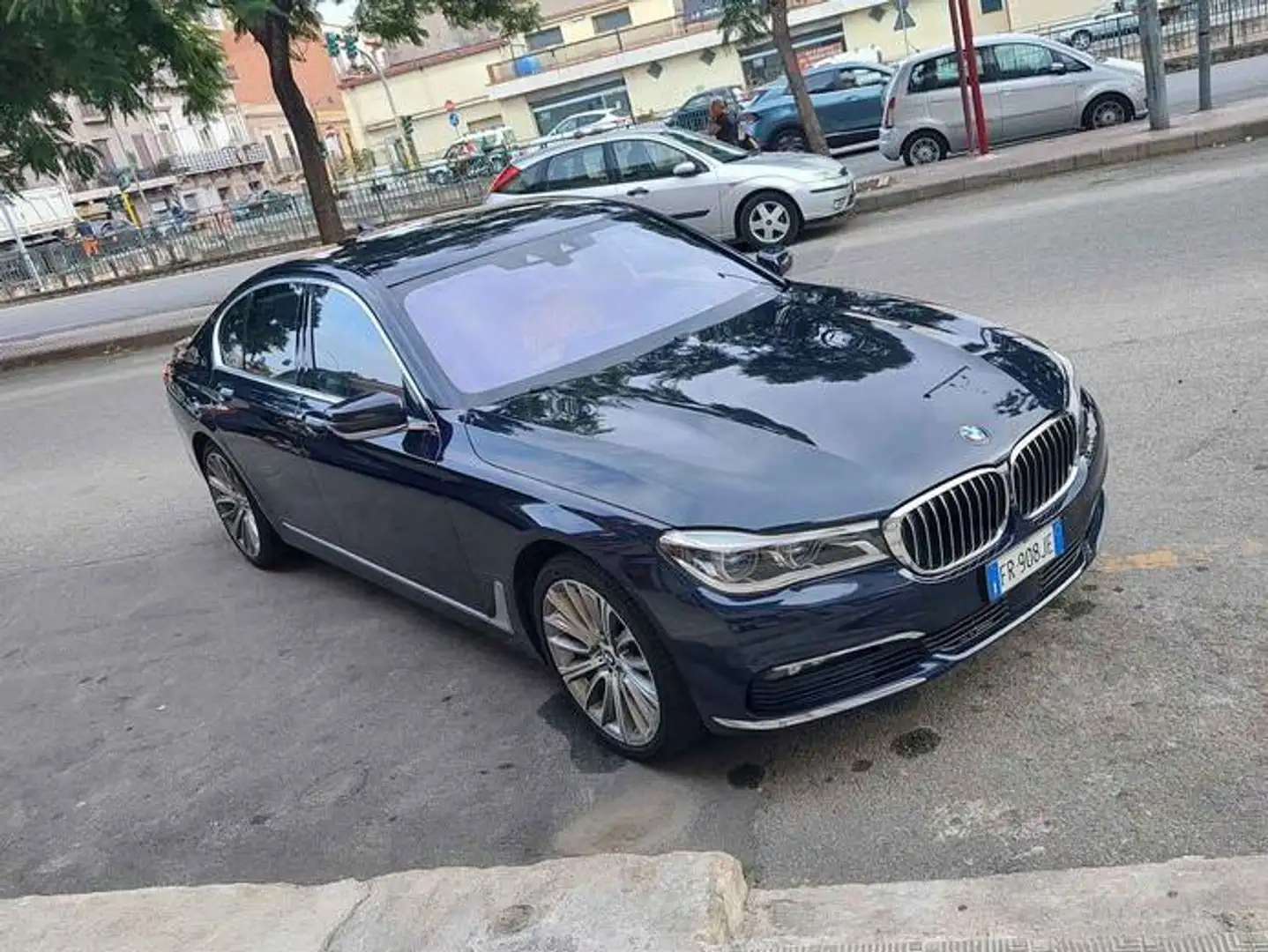 BMW 730 Serie 7 G/11-12 2015 730d xdrive Eccelsa auto Blauw - 1