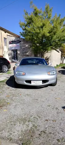 Mazda MX-5 MX-5 II 1998 1.6i 16v
