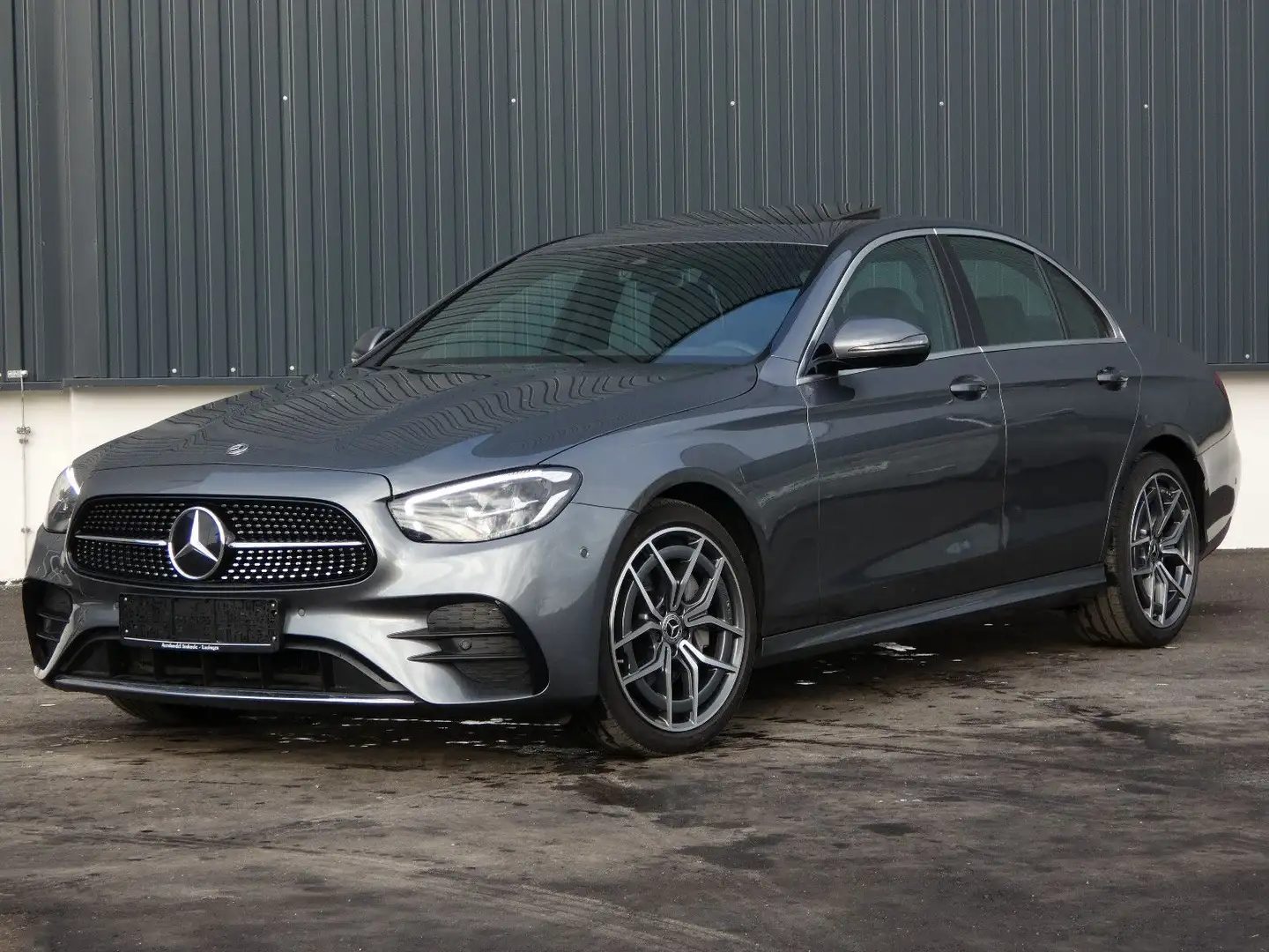 Mercedes-Benz E 300 d 4MATIC AMG Line WIDE LED SHD Kamera 19" Gris - 1