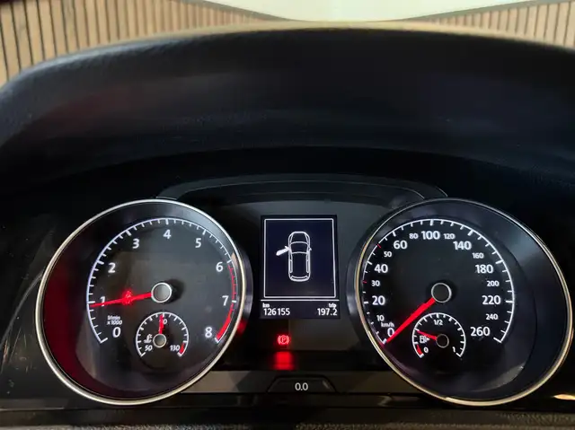 Volkswagen Golf view 10