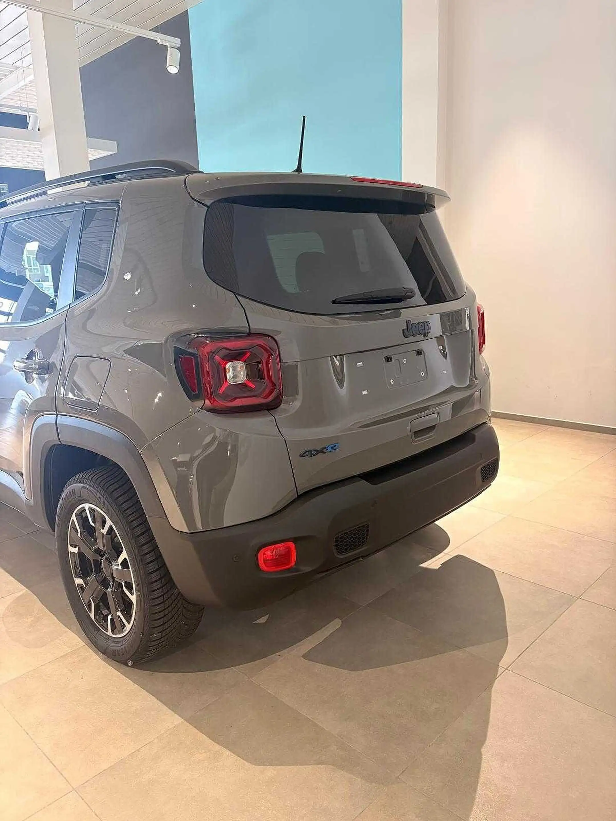 Jeep Renegade PHEV UPLAND 240PK 4XE — photo 13