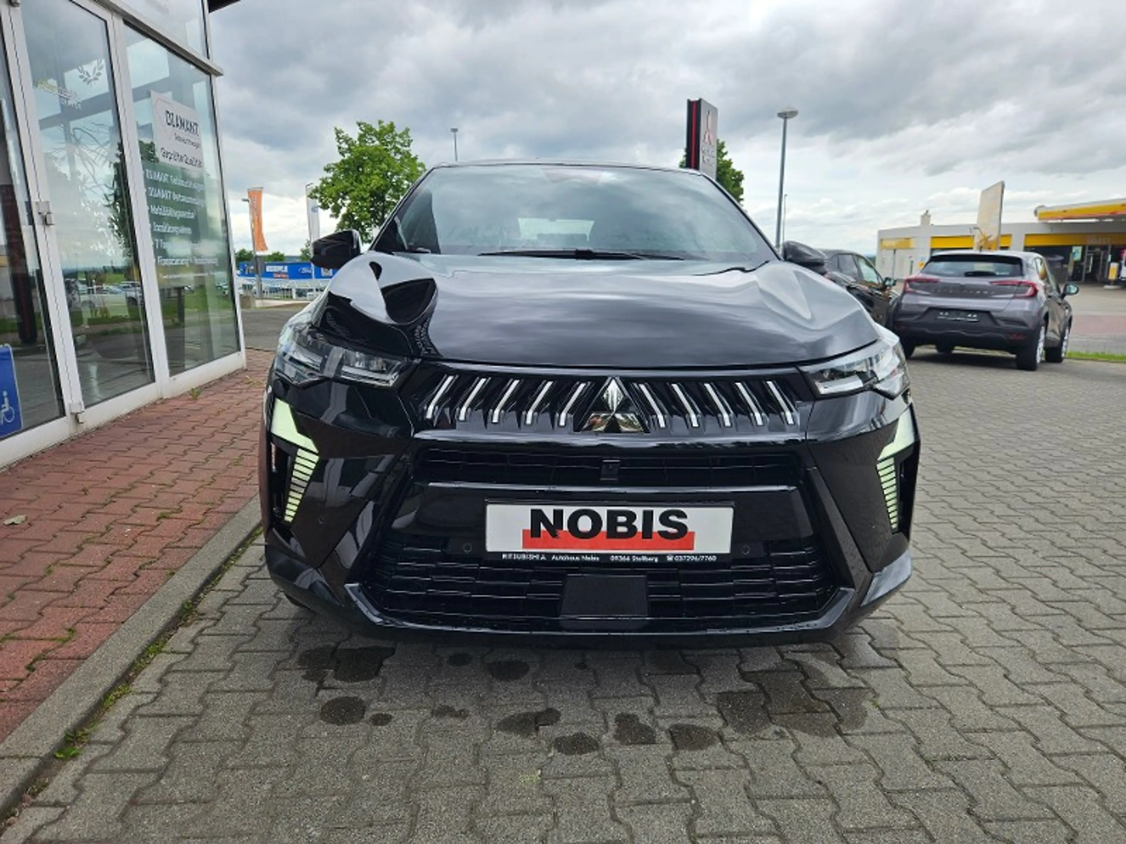 Mitsubishi Grandis Intro Edition 1.8 Hybrid — photo 2