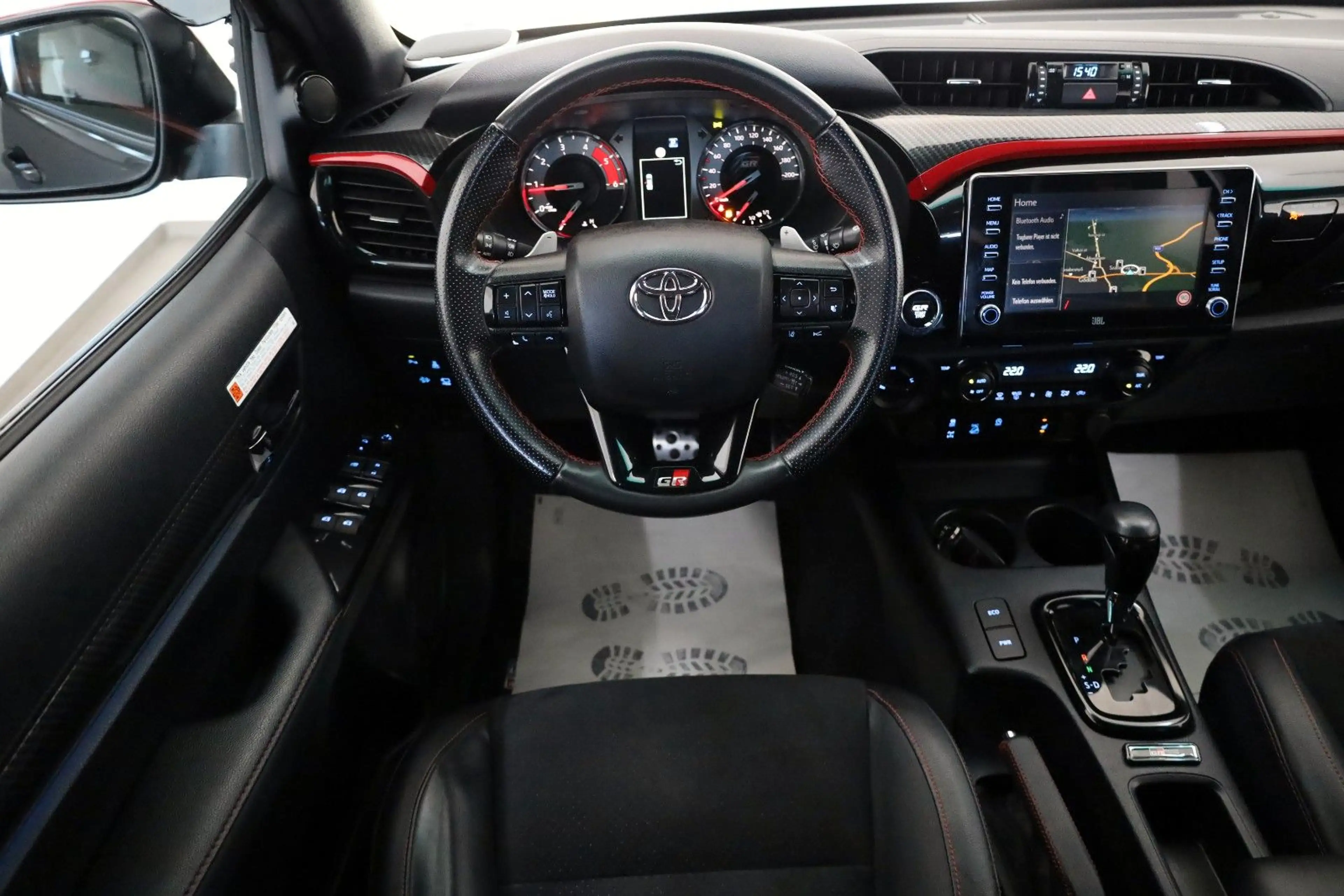Toyota Hilux 2.8 D-4D GR Sport,Alcantara,ACC,Rollo, AHK — photo 5