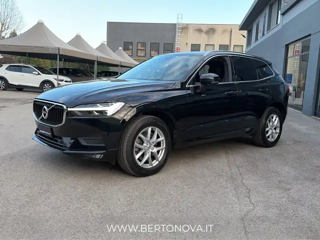 Volvo XC60 view 4