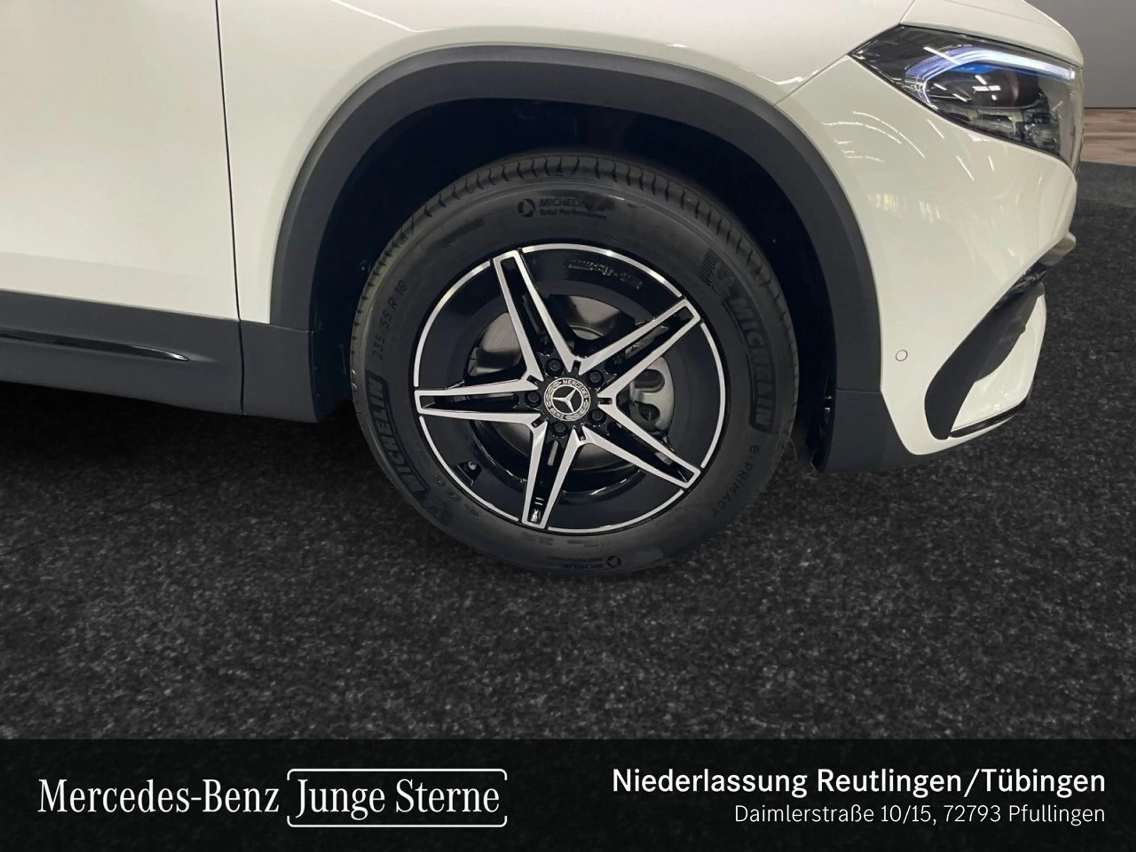 Mercedes-Benz EQB 250 AMG+NIGHT+ADVANCED+KAMERA+SPUR — photo 6