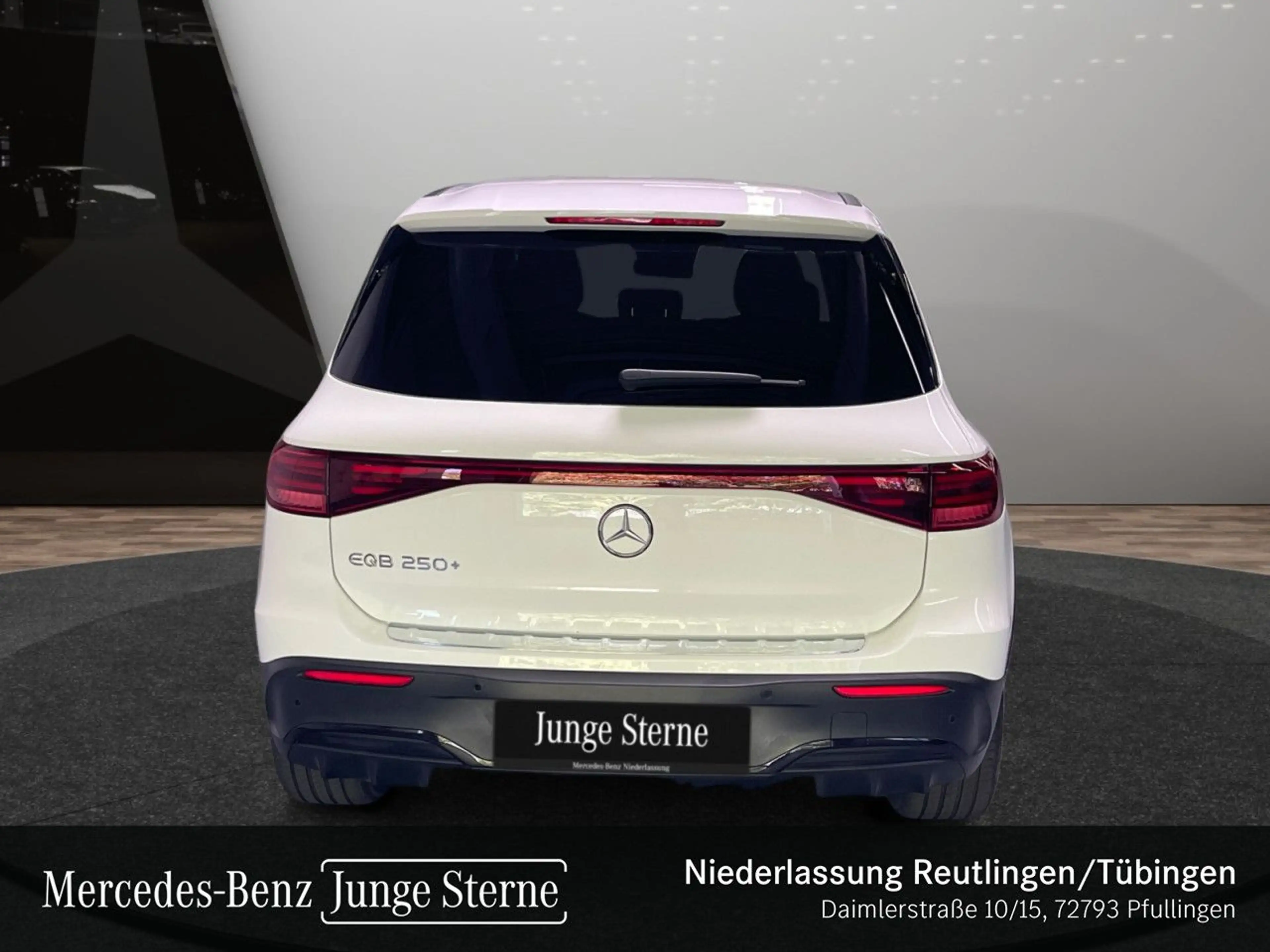 Mercedes-Benz EQB 250 AMG+NIGHT+ADVANCED+KAMERA+SPUR — photo 9