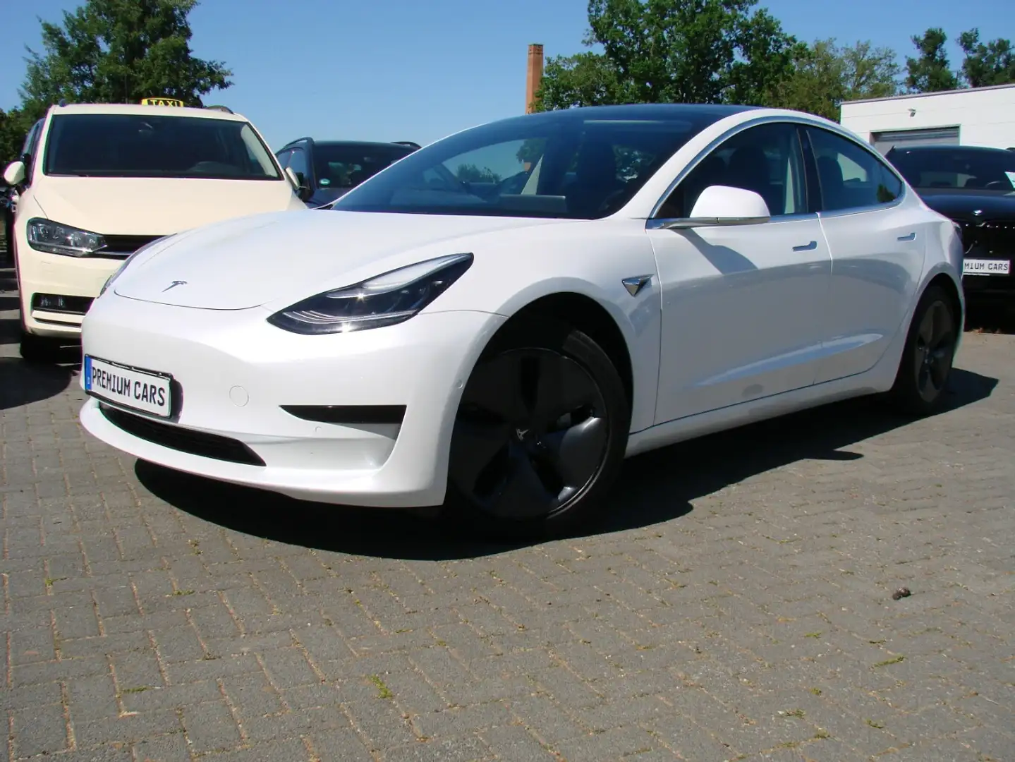 Tesla Model 3 Standard Range Plus RWD Panorama Weiß - 2