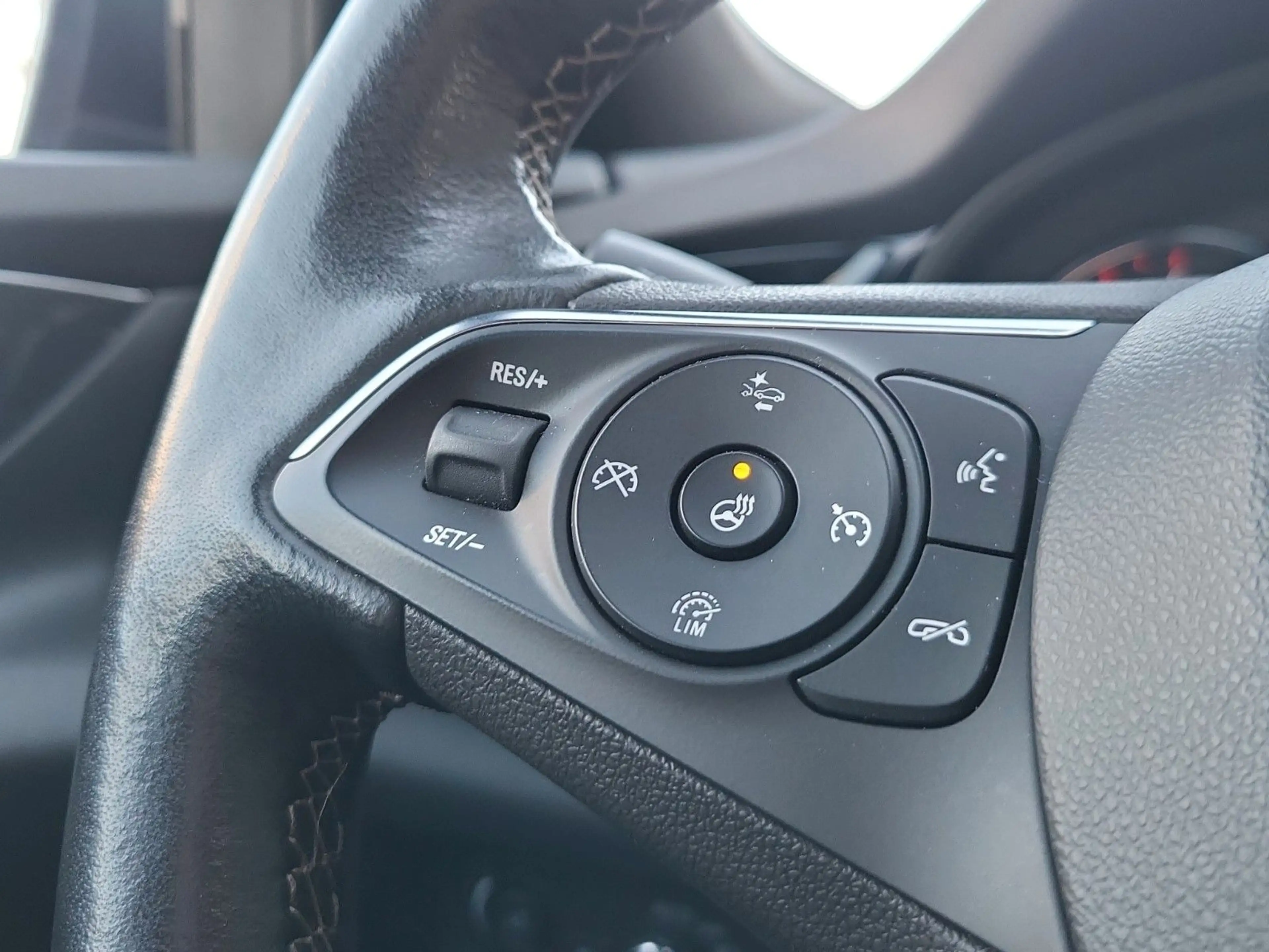 Opel Insignia B ST aus 1Hand/Voll-LED/Navi/DAB/Kamera — photo 12