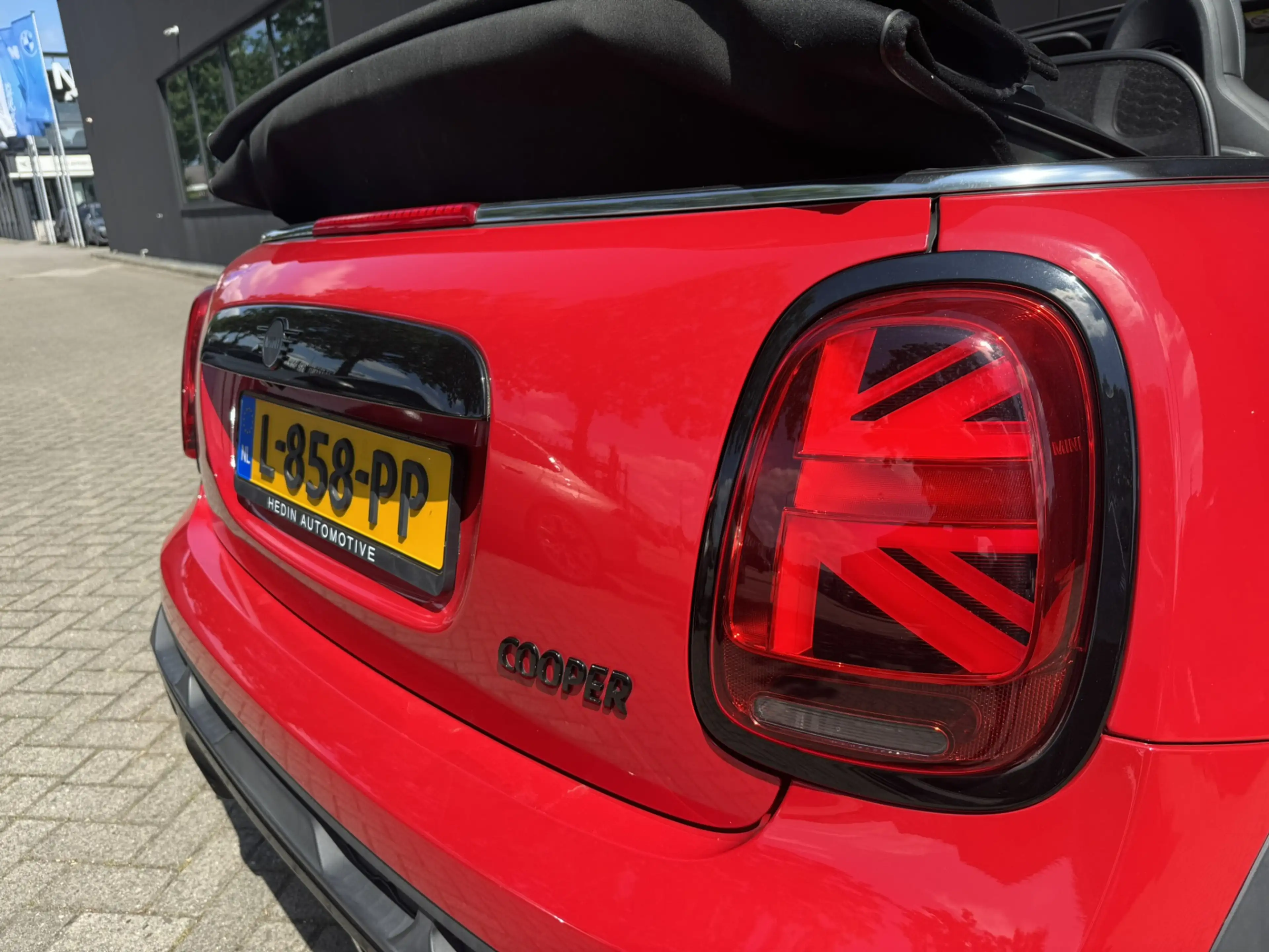 MINI John Cooper Works Cabrio 1.5 Cooper | 17" LM JCW Track Spoke zwart |  Adapt — photo 6