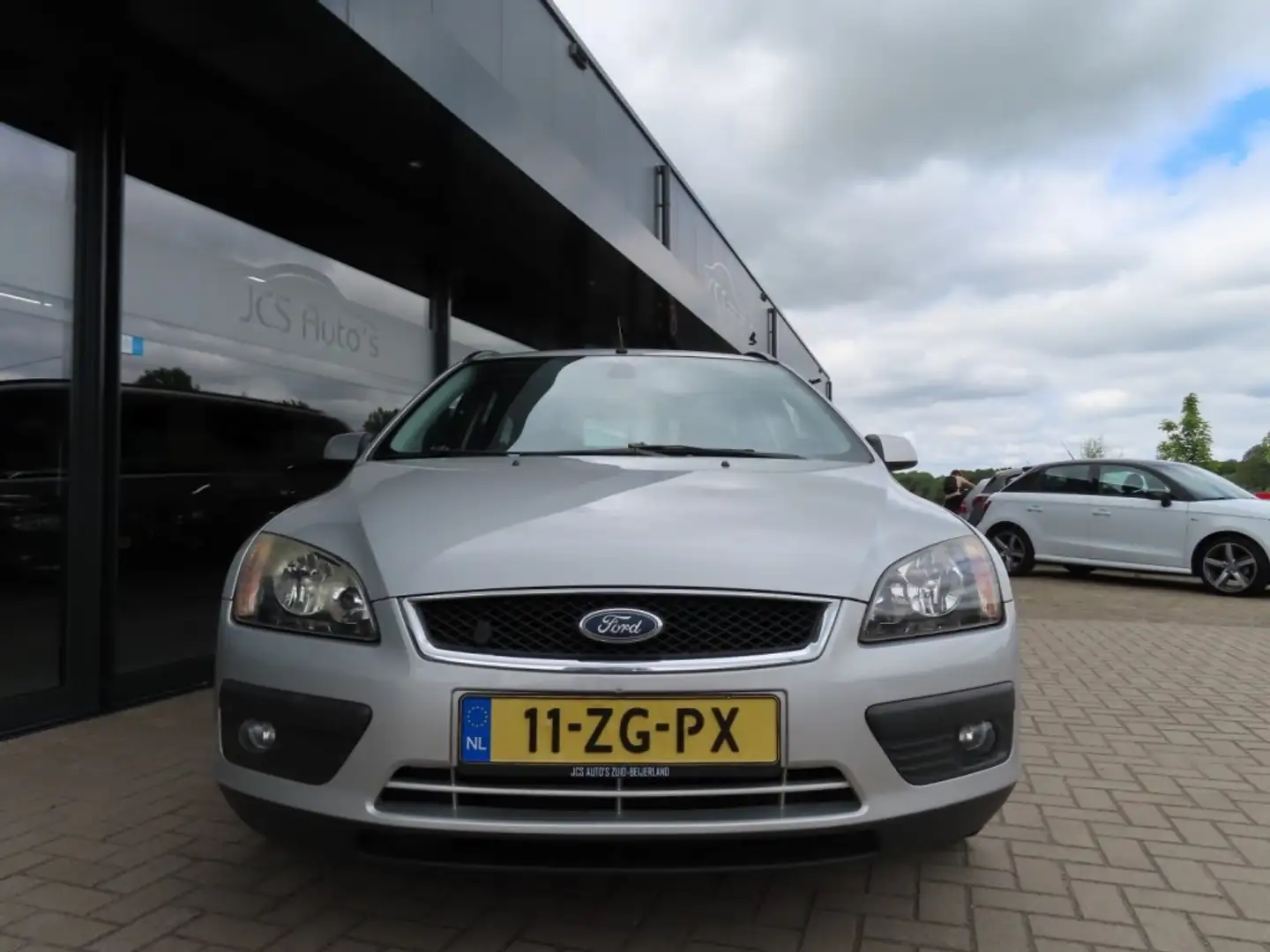 Ford 1.8-16V Ambiente Airco Cruise Pdc Trekhaak 2008 Grigio - 2