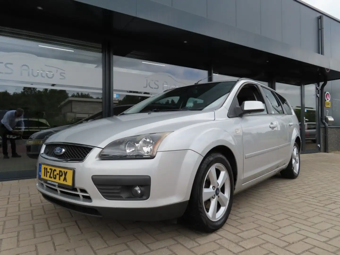 Ford 1.8-16V Ambiente Airco Cruise Pdc Trekhaak 2008 Grigio - 1