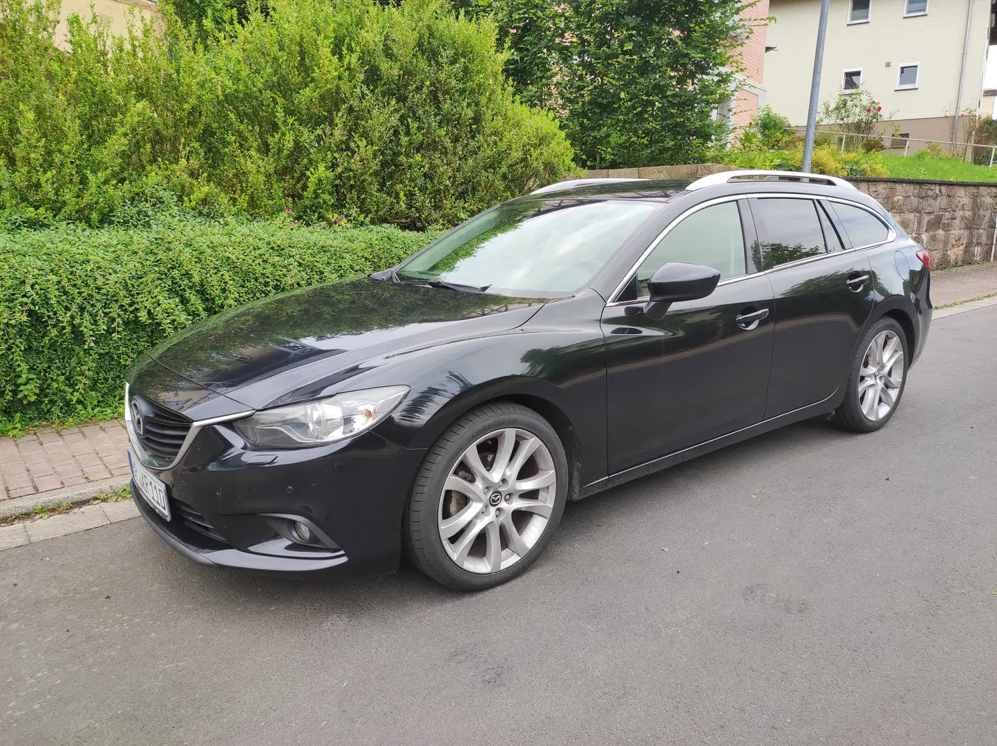 Mazda 6 6  2.2 Kombi SKYACTIV-D Sports-Line Schwarz - 1