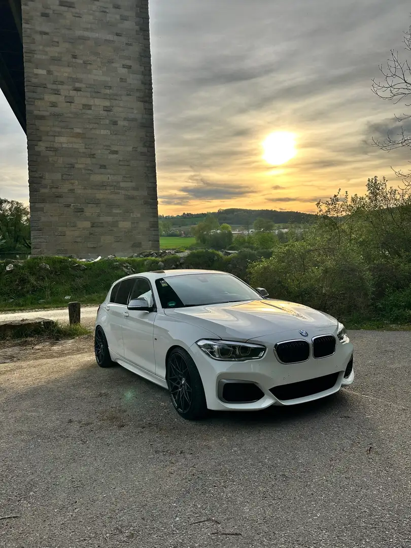 BMW 140 xDrive - Automatik - ohne OPF - Vollleder Beige Weiß - 1