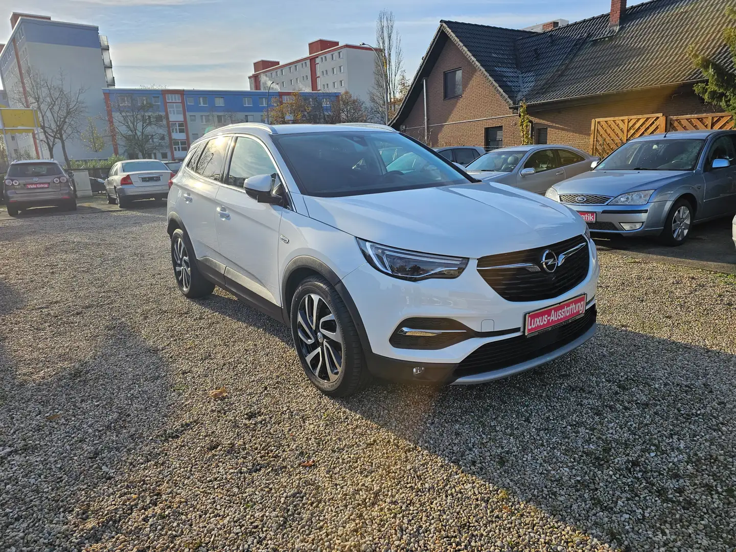 Opel Grandland X 1.6 Start/Stop Automatik Ultimate*Navi*Leder* Weiß - 1