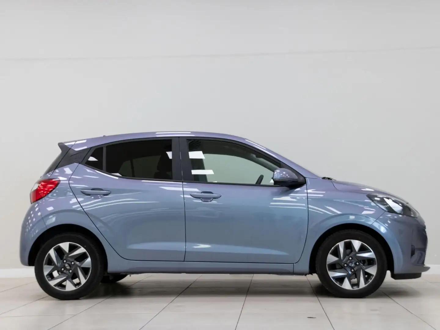 Hyundai i10 1.0 Klass AT Azul - 2