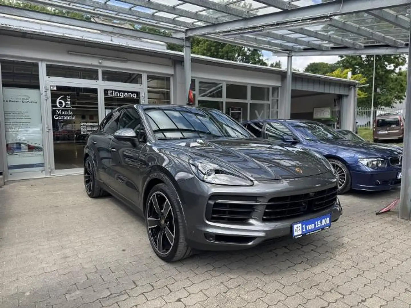 Porsche Cayenne Coupe E-Hybrid - BOSE, MATRIX LED, 360* PDC Grau - 2