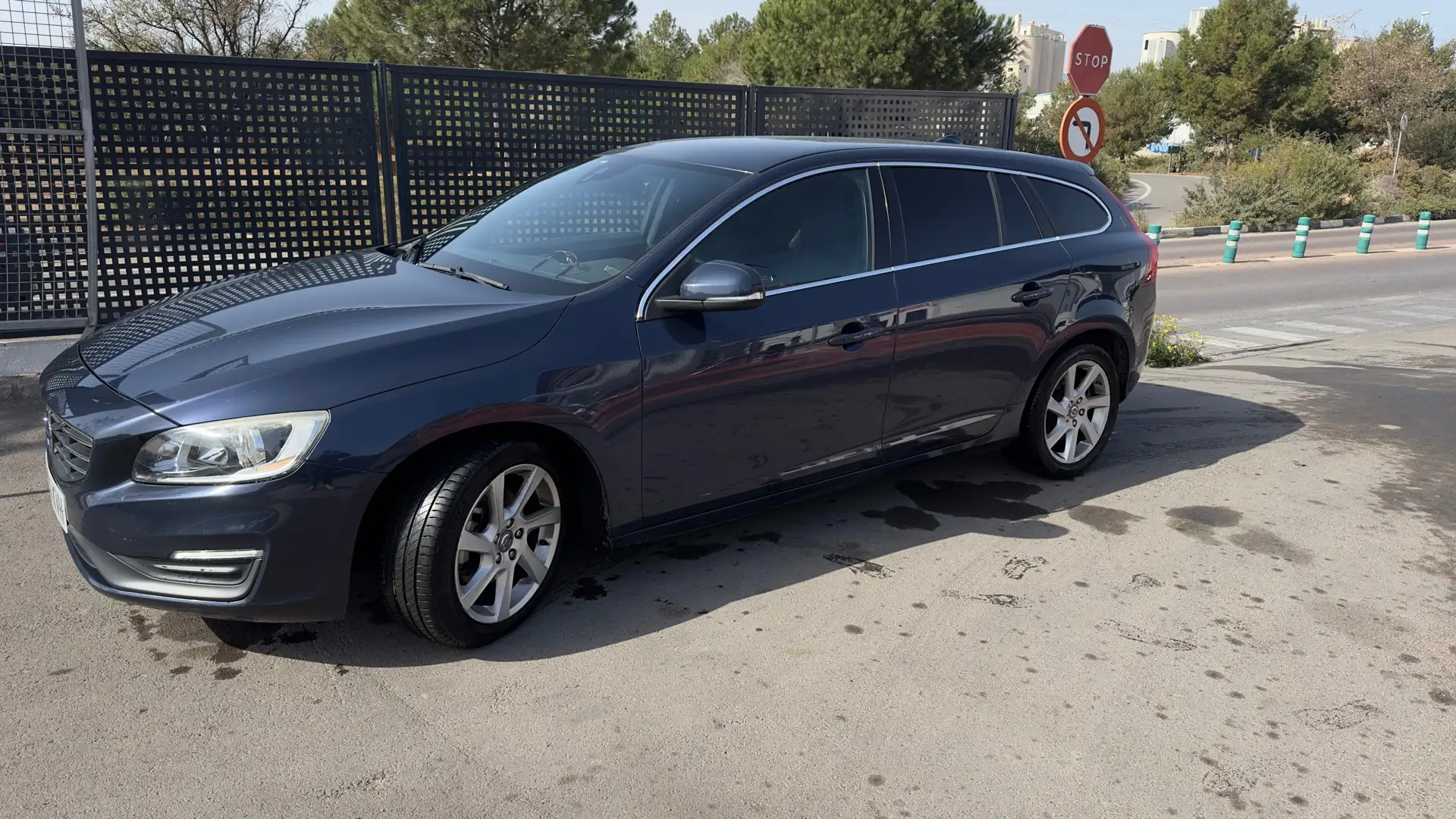 Volvo V60 D3 Kinetic Blue - 2