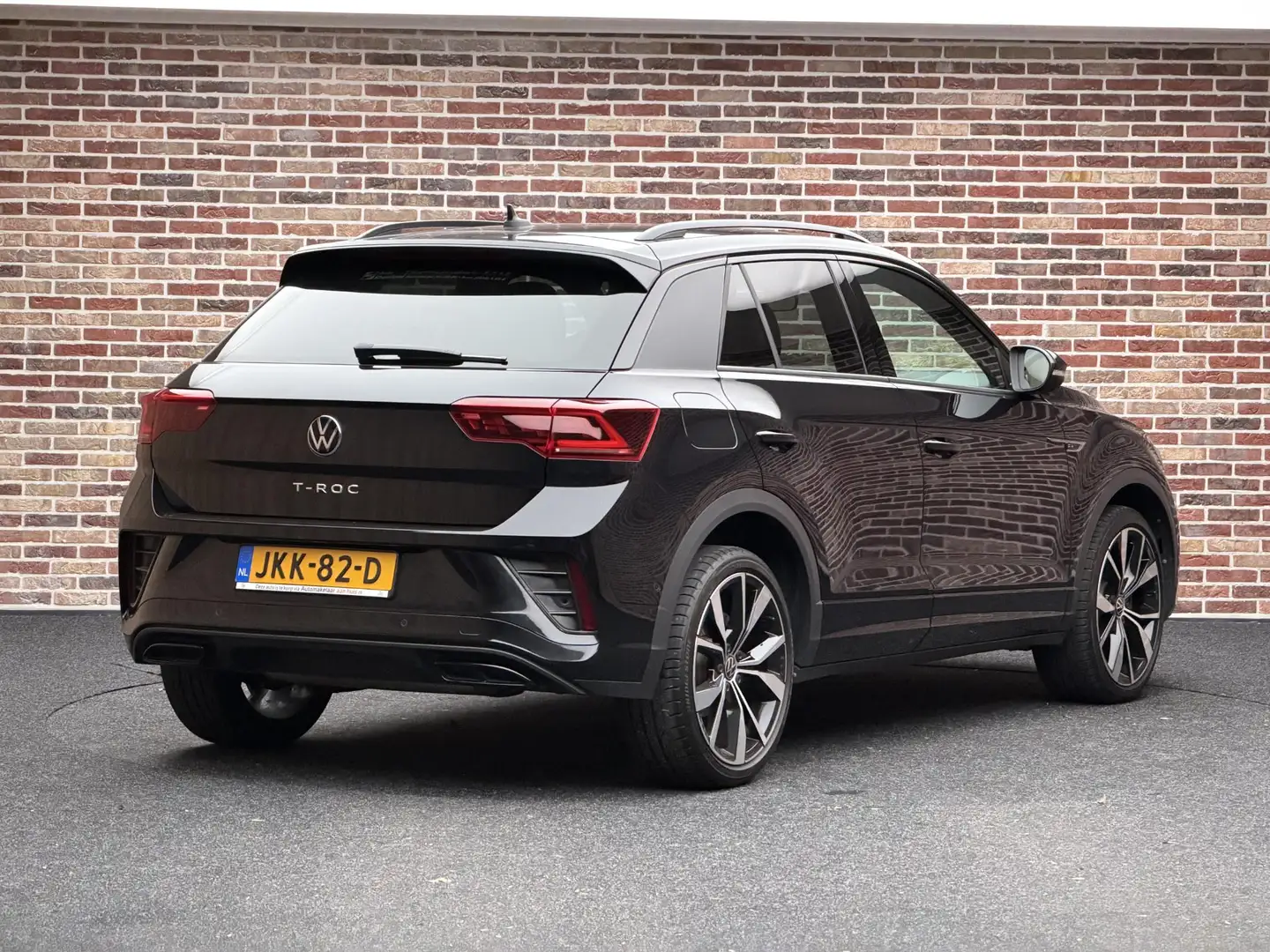 Volkswagen T-Roc 1.5 TSI R-Line Business+ Virtual IQ Dealer Ondrh C Zwart - 2