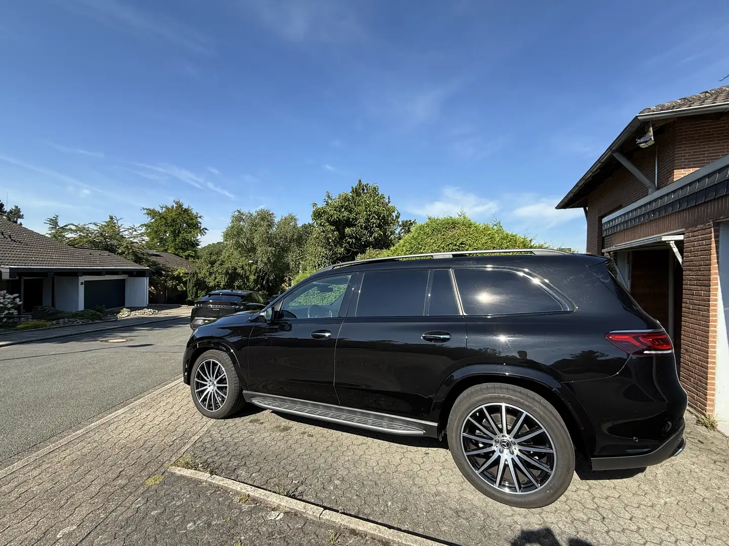 Mercedes-Benz GLS 400 GLS 400 d 4Matic  MWST AUSWEISBAR Black - 2