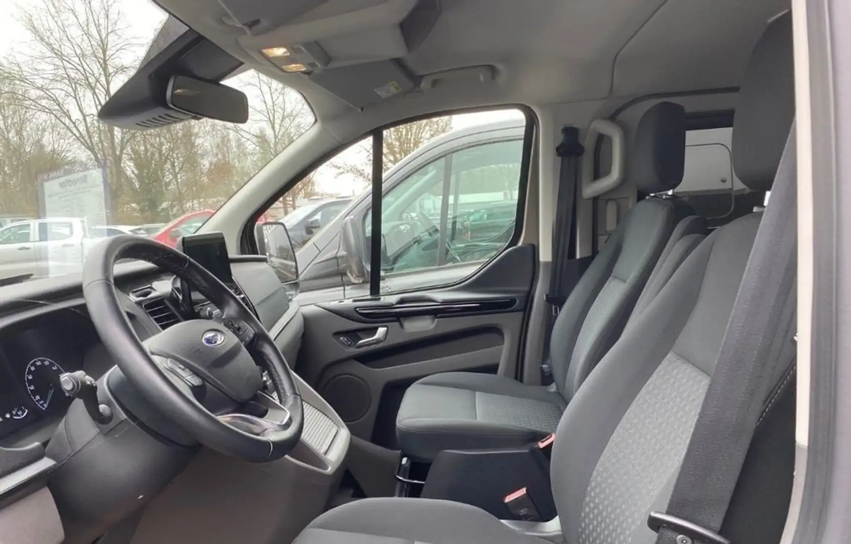 Ford Tourneo Custom 320 2.0 EcoBlue 130CV L2  Trend Beige - 2