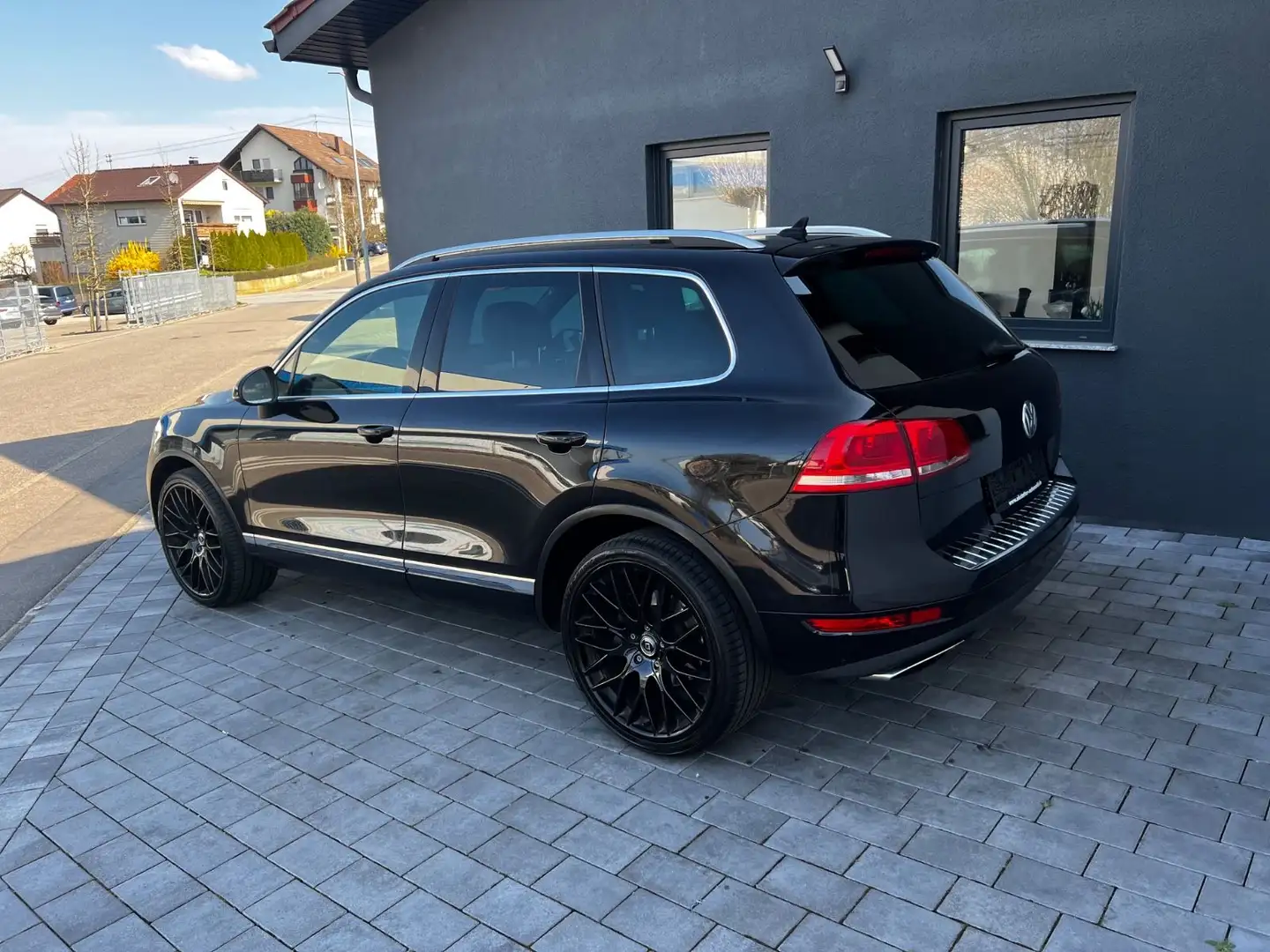 Volkswagen Touareg V8 TDI/Pano/ Schwarz - 2