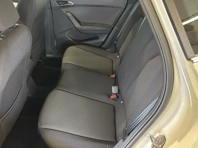 SEAT Arona view 12