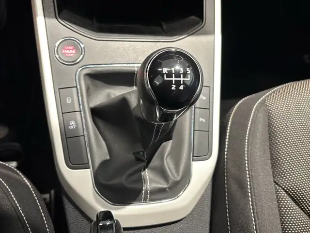 SEAT Arona view 13