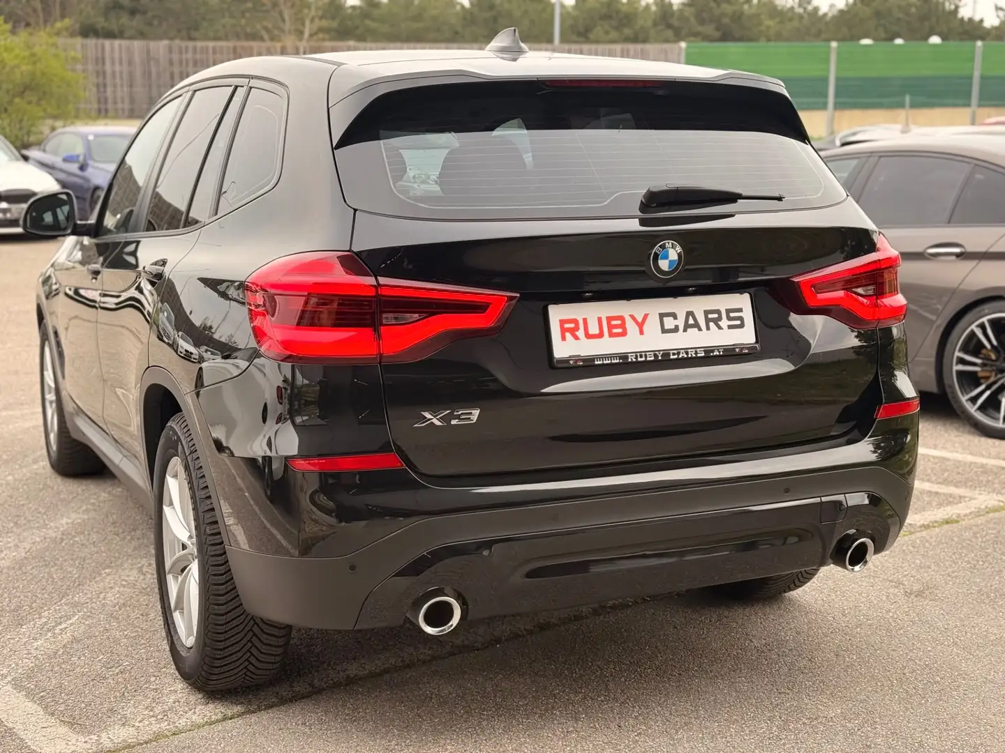BMW X3 xDrive 20d Schwarz - 2
