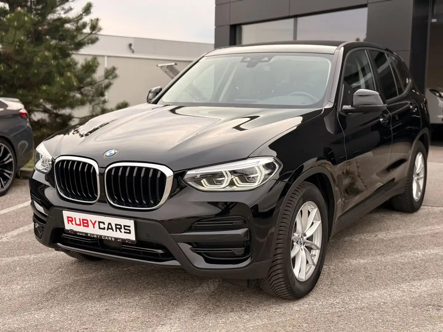 BMW X3 xDrive 20d Schwarz - 1