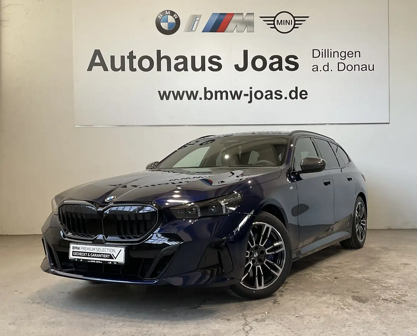 BMW 540 d xDrive Touring M Sportpaket AHK Blau - 1