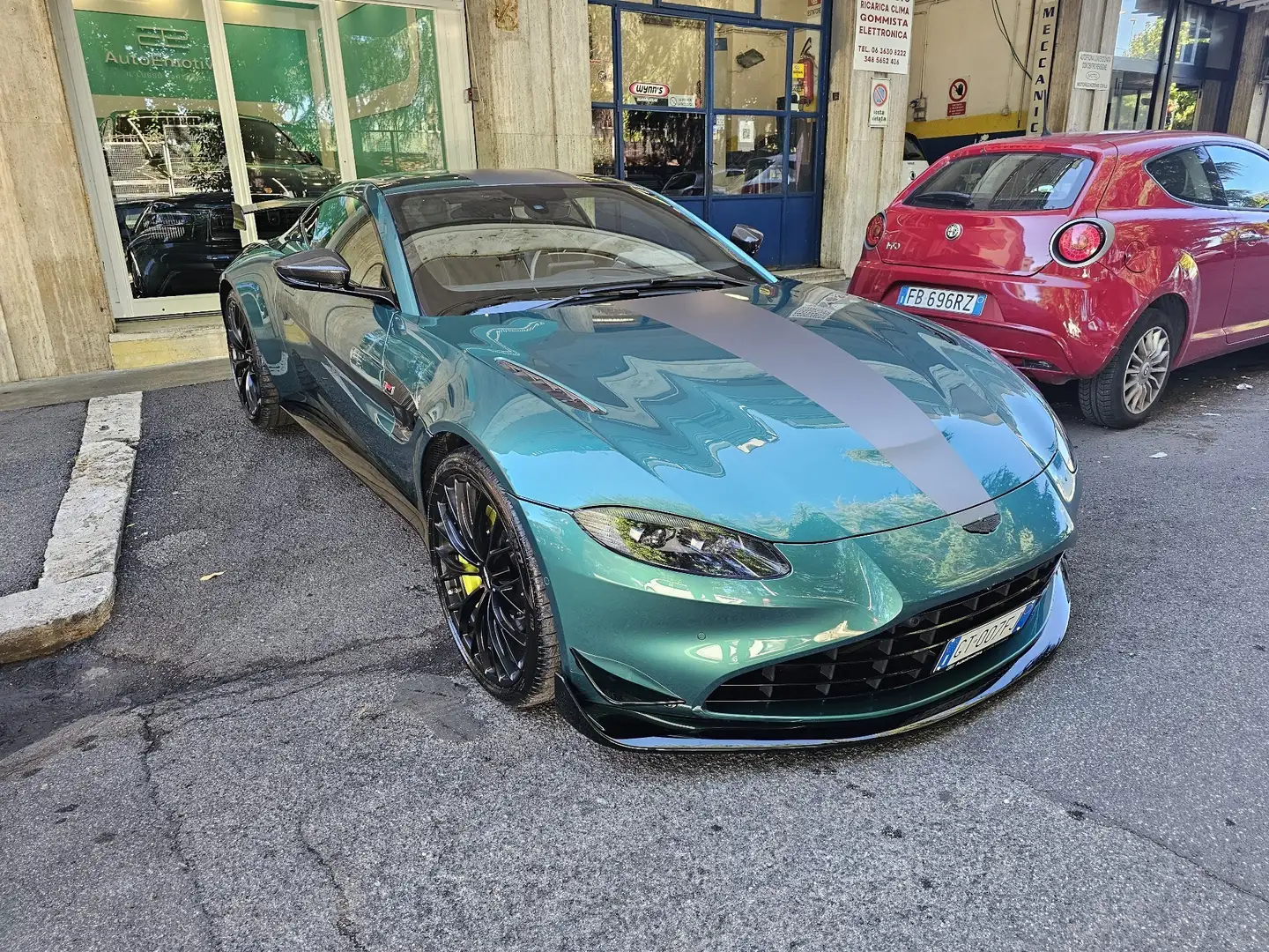 Aston Martin Vantage SUBENTRO LEASING 1600+IVA Зелений - 1