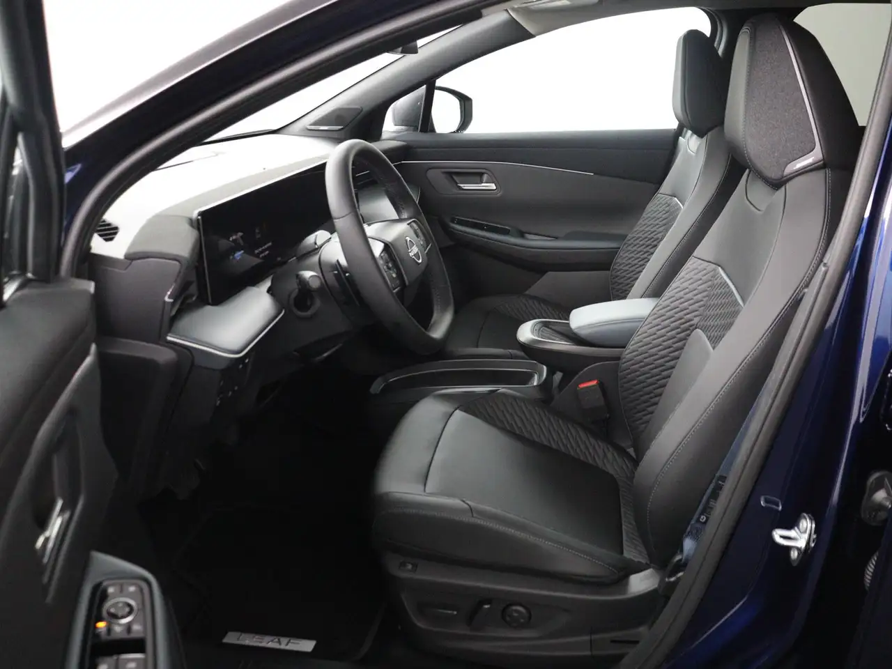 Nissan Leaf 2026 — фото 13