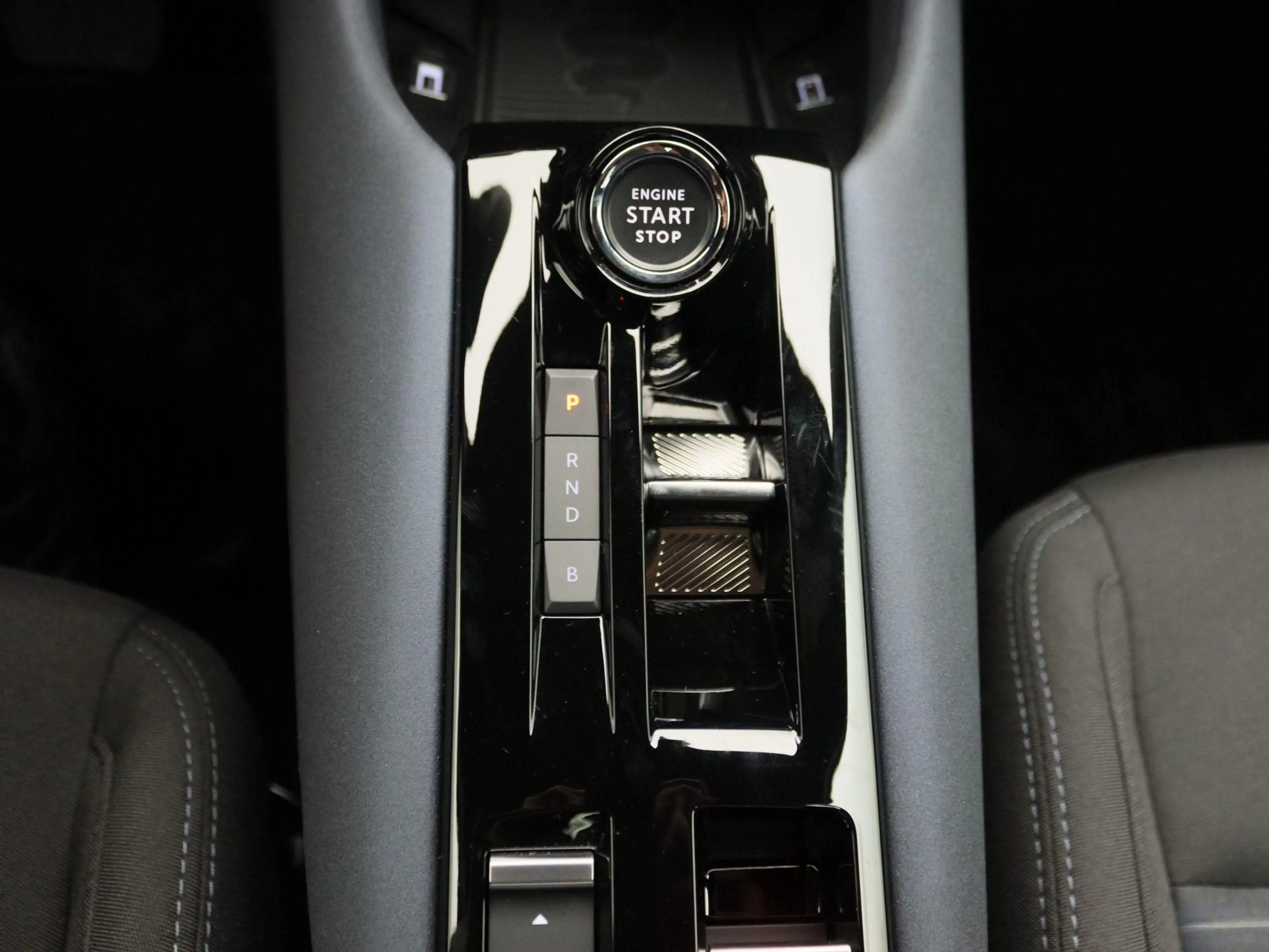 Alfa Romeo Junior Elettrica 54 kWh | Techno Pack | Voorraadvoordeel — photo 10