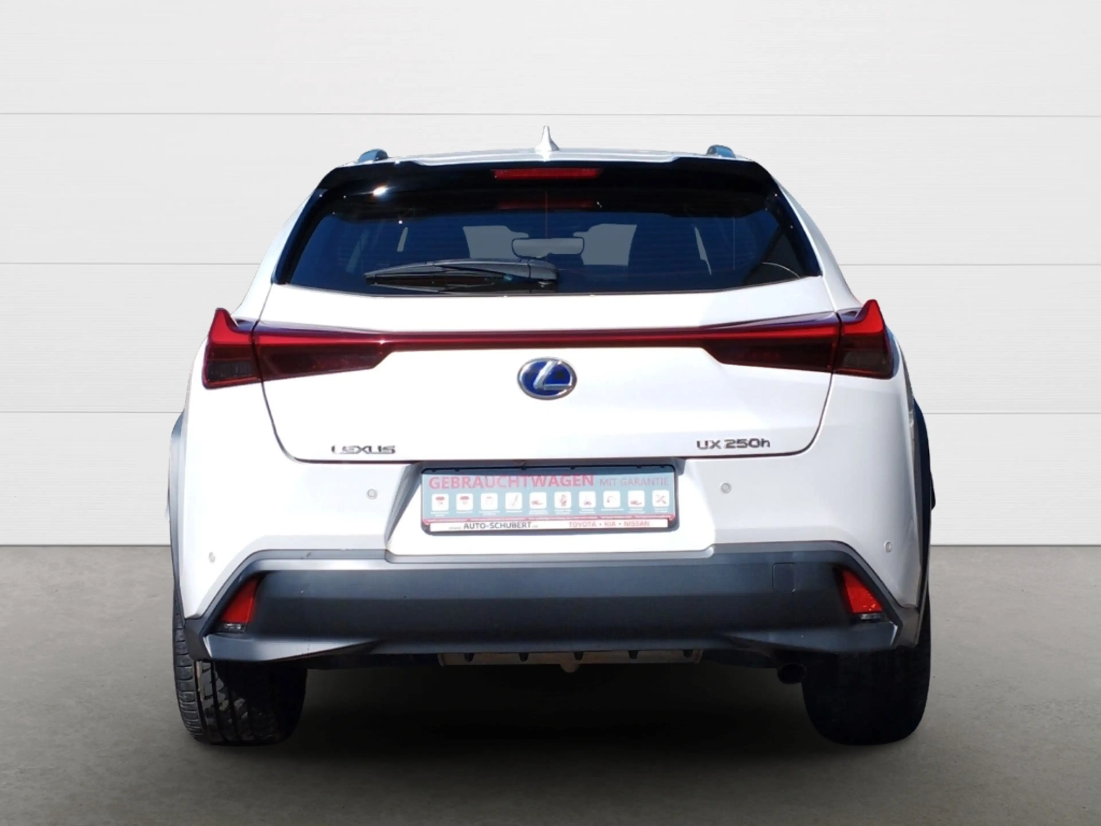 Lexus UX 250h Executive LED+SITZHZG.+KAMERA+TEMPOMAT+ Dyn. Kurve — photo 8