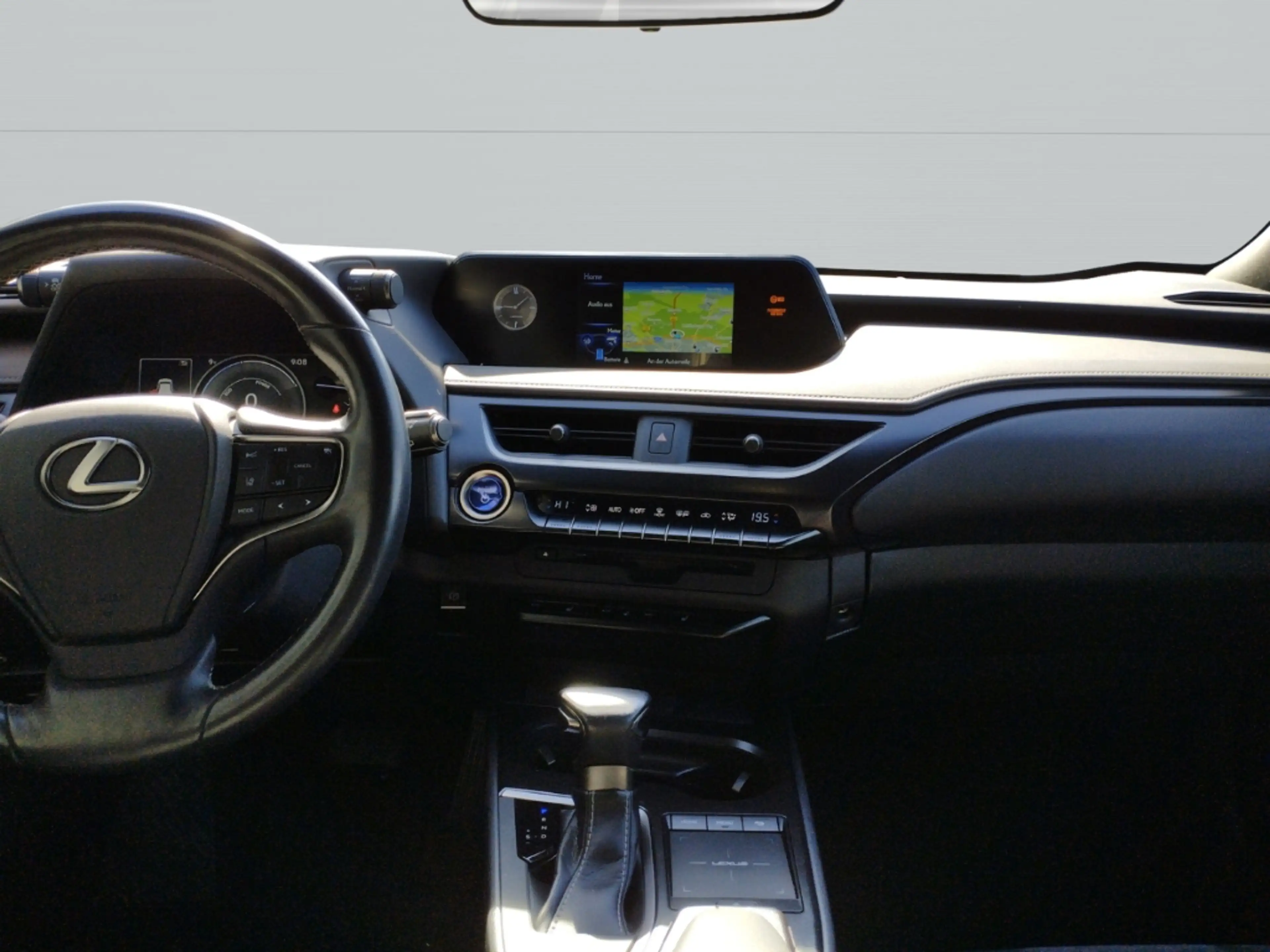 Lexus UX 250h Executive LED+SITZHZG.+KAMERA+TEMPOMAT+ Dyn. Kurve — photo 15
