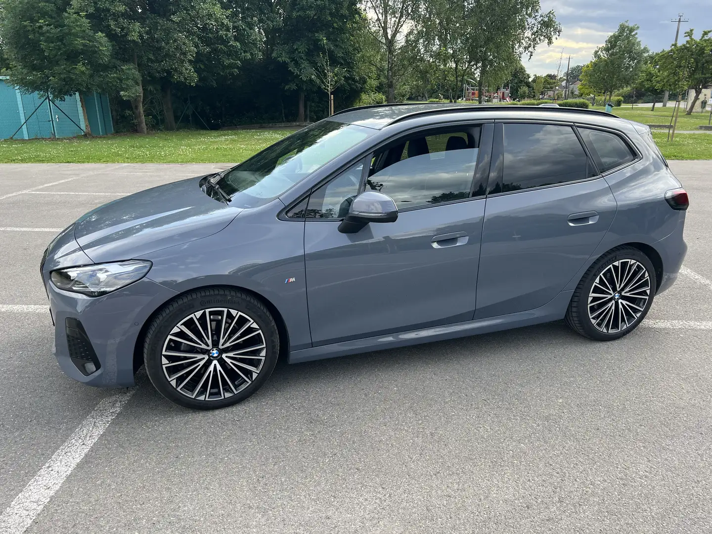 BMW 218 Active Tourer 218iA M Sport Garantie 03/2028 Grijs - 1