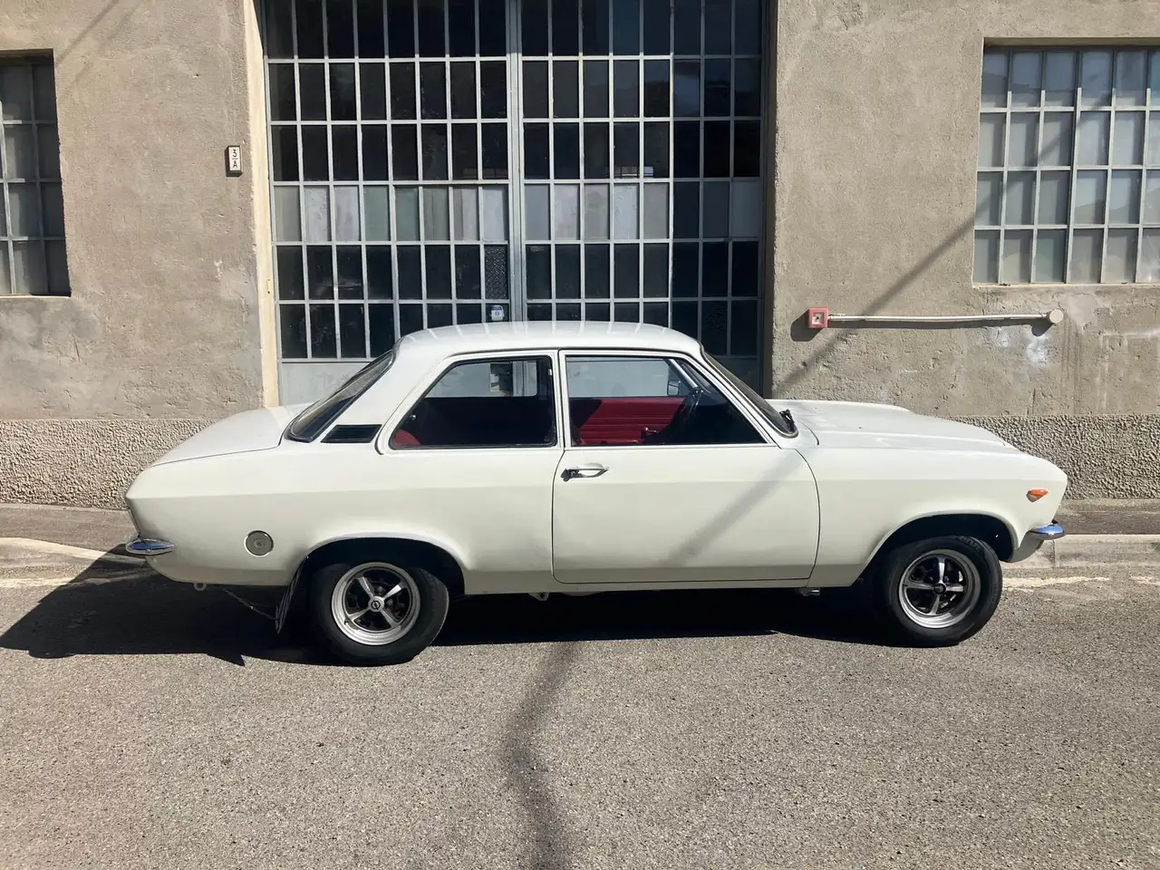 Opel Ascona 1.2 due porte, foto 2