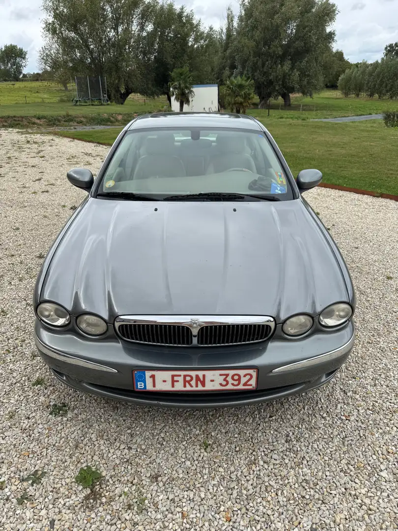 Jaguar X-Type X-Type 2.1i V6 24v Executive 2.0 Argent - 1