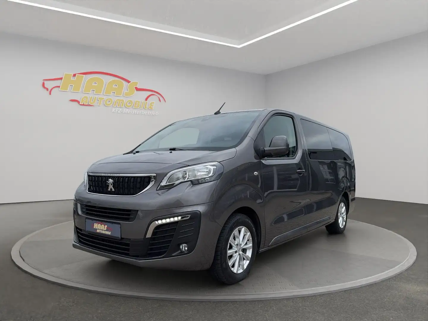 Peugeot Traveller Expert Traveller Business L3*Tempomat*9-Sitzer* Šedá - 1