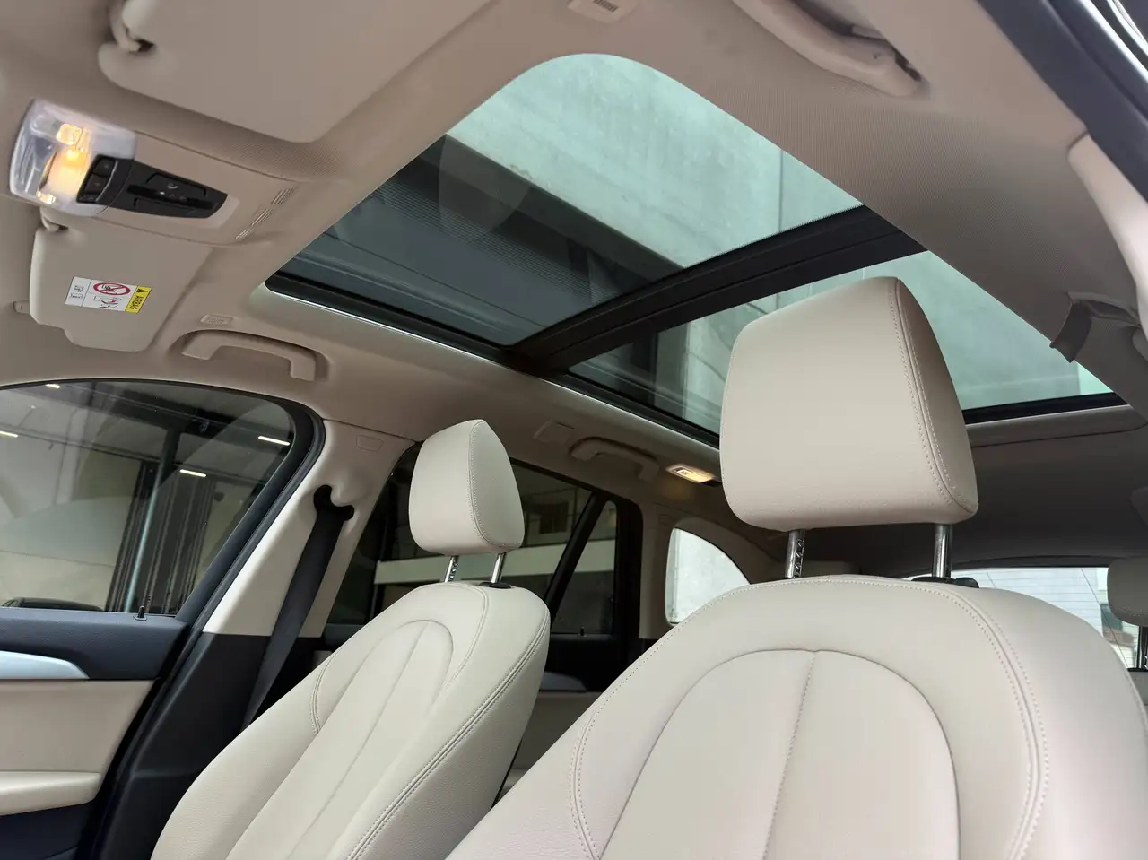 BMW X1 Plug in Hybride,Open dak,Leder,Elektrische zetels met memory functie,Elektrische koffer,Verwarmde zetels,Head Up display, миниатюра 5