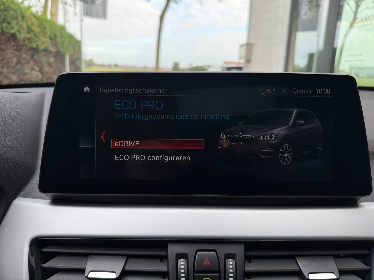 BMW X1 Plug in Hybride,Open dak,Leder,Elektrische zetels met memory functie,Elektrische koffer,Verwarmde zetels,Head Up display, миниатюра 26