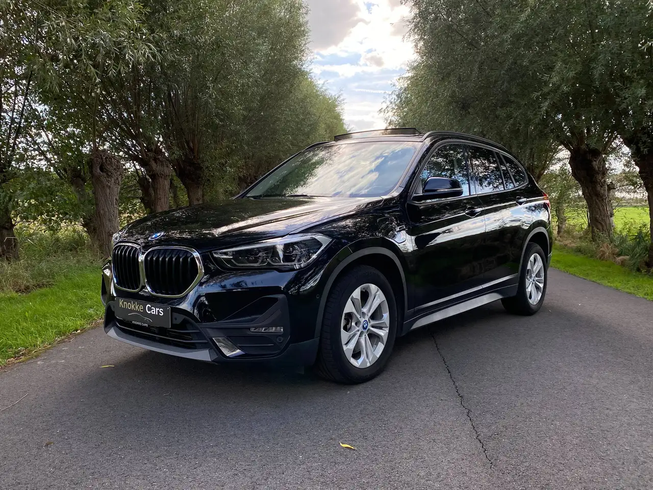 BMW X1 Plug in Hybride,Open dak,Leder,Elektrische zetels met memory functie,Elektrische koffer,Verwarmde zetels,Head Up display, миниатюра 4