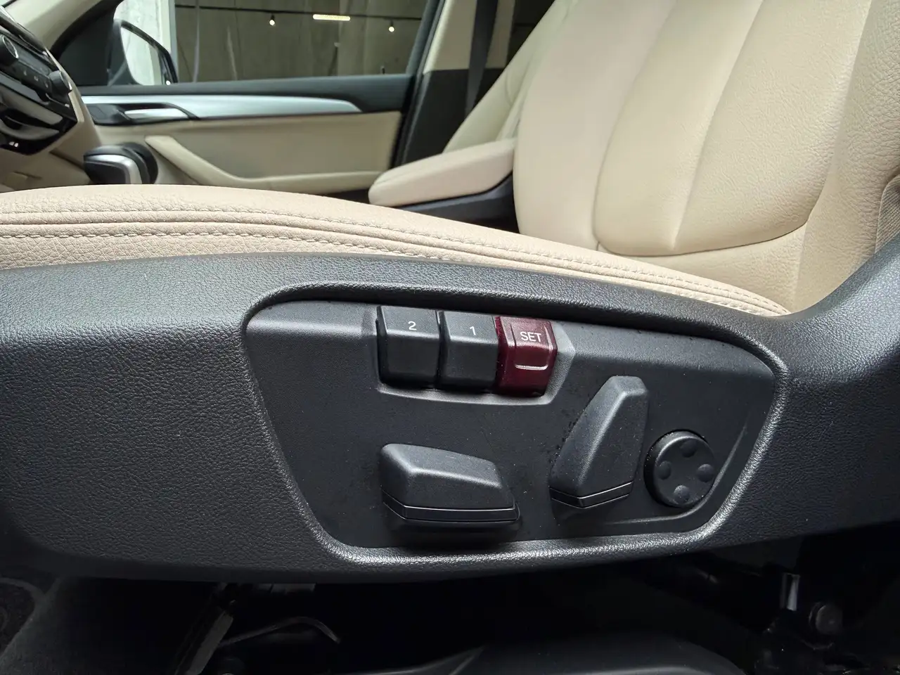 BMW X1 Plug in Hybride,Open dak,Leder,Elektrische zetels met memory functie,Elektrische koffer,Verwarmde zetels,Head Up display, миниатюра 9
