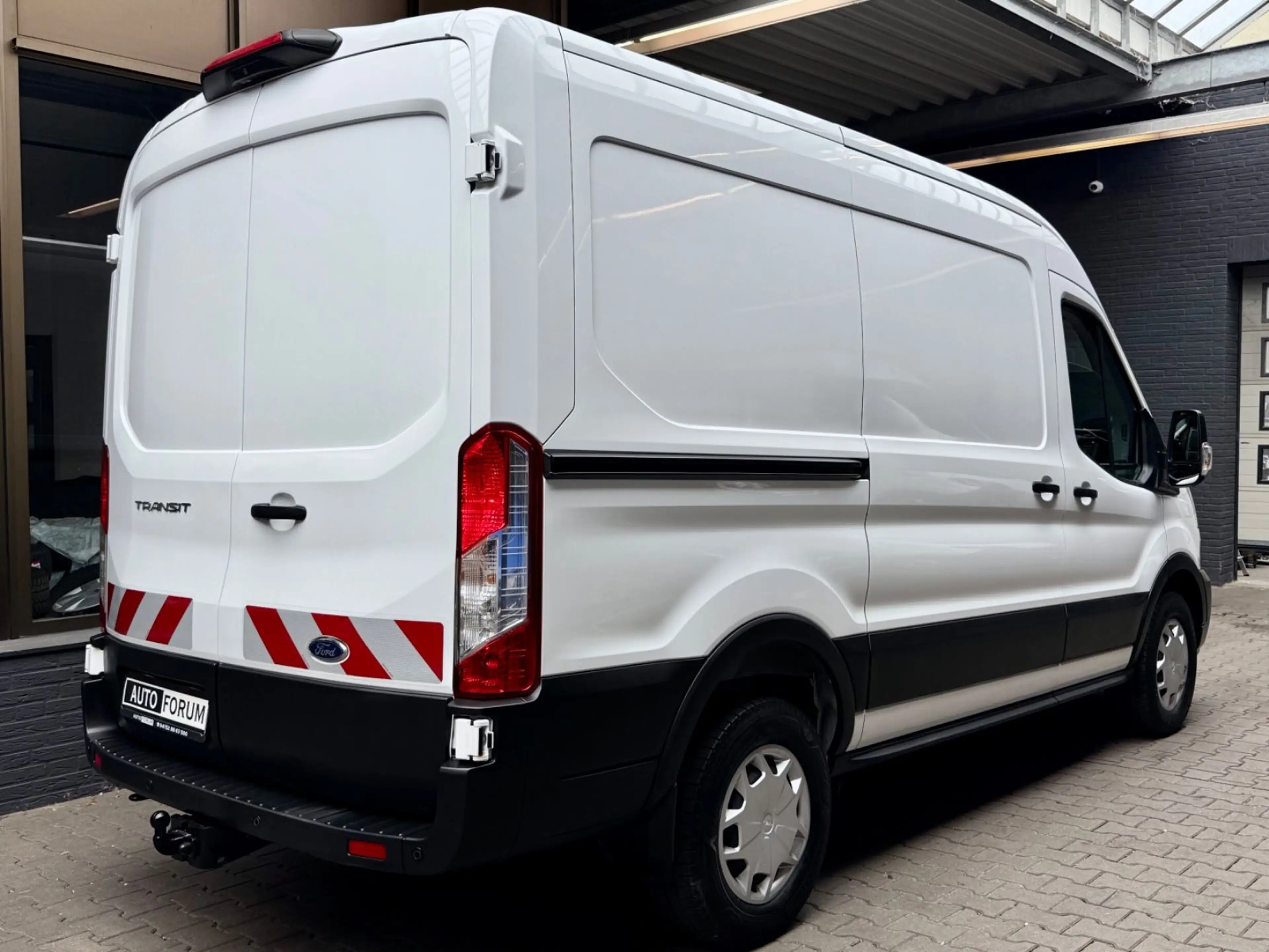 Ford Transit 2.0 D L2H2 4X4 3,5t AHK CAM KLIMA TEMPOM — photo 13